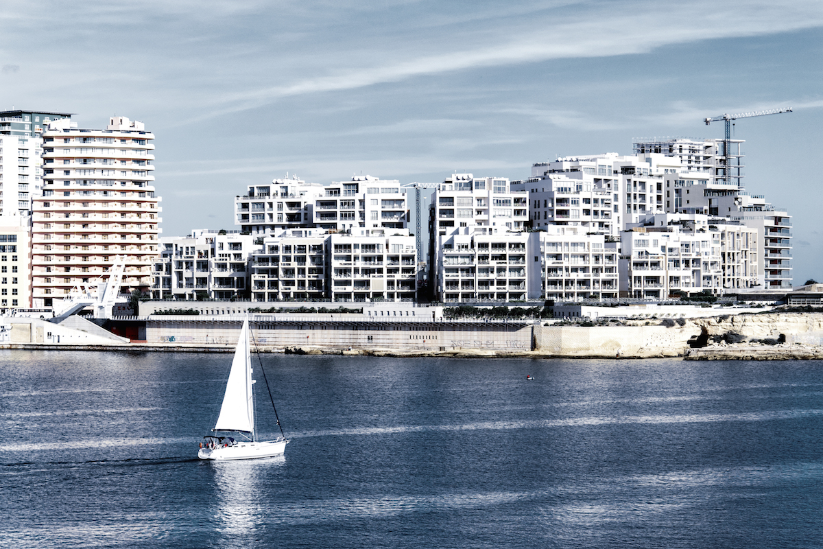 Sailing To New Horizons