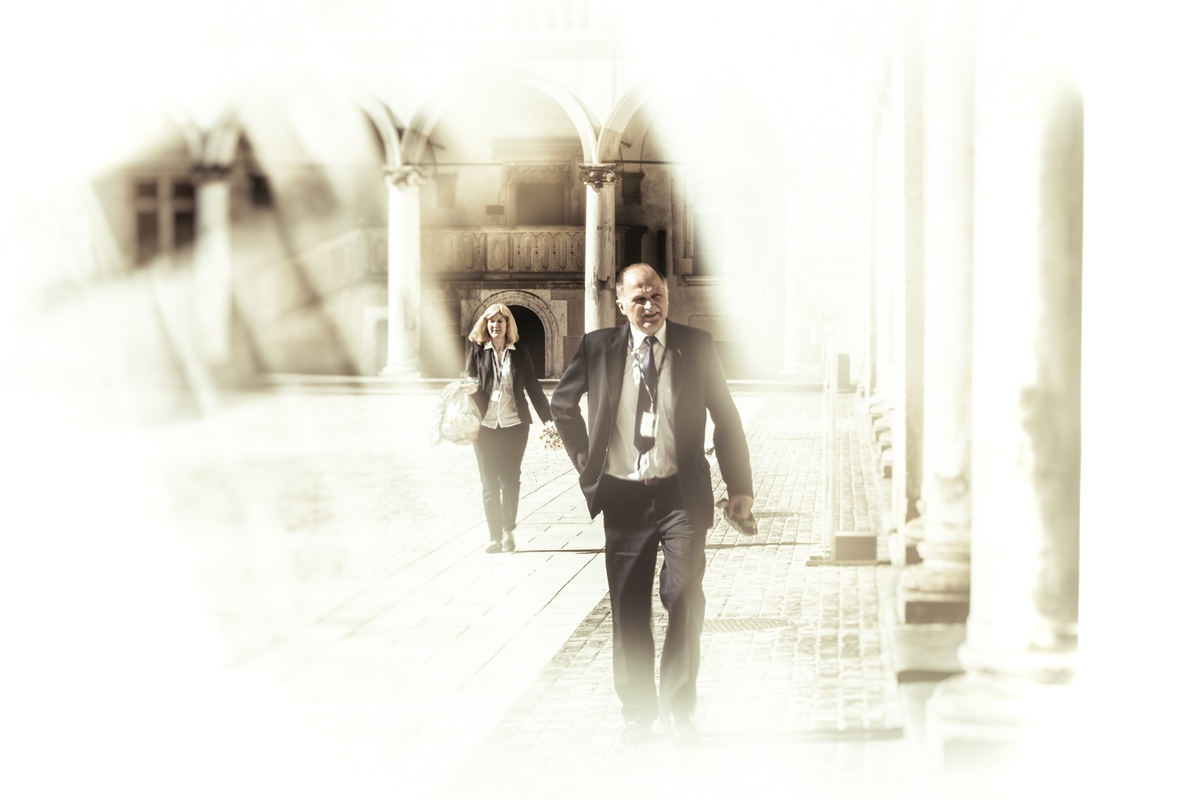 Who's The One Walking Behind You?